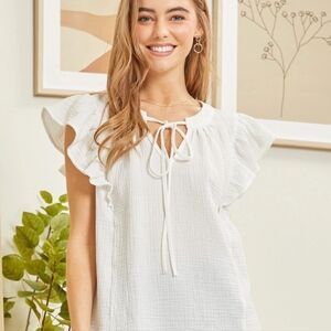 Andree By Unit White Flutter Sleeve Top 1X